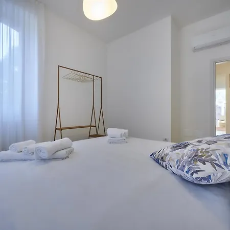 Apartamento In Bianca Lierna